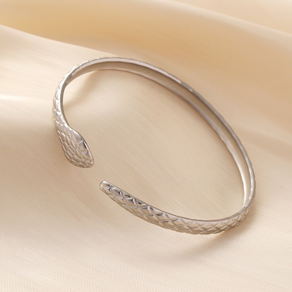 Snake Bangle Bracelet M1230 - Picture 1 of 5